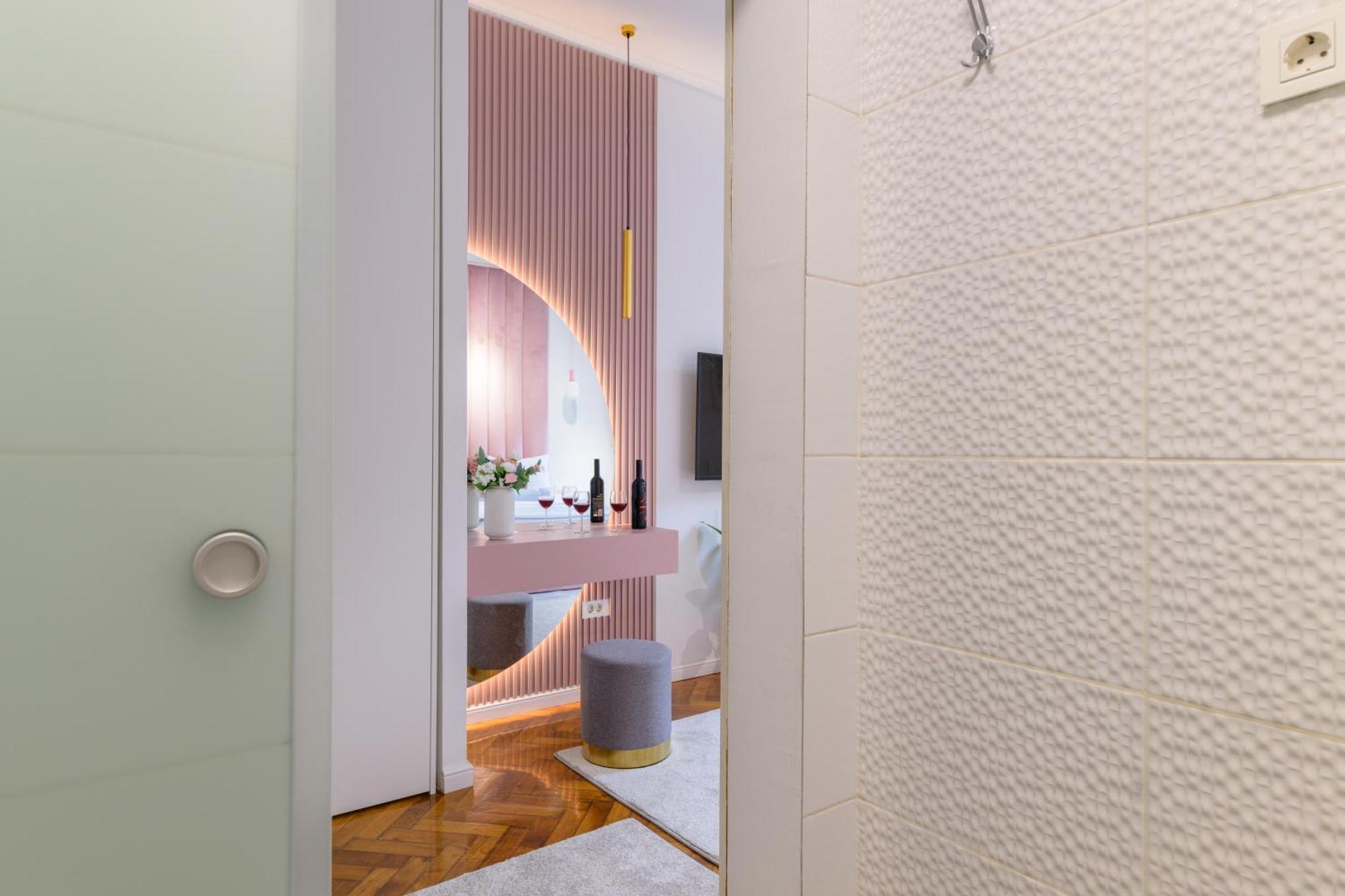 Crown Apartments Загреб Екстериор снимка