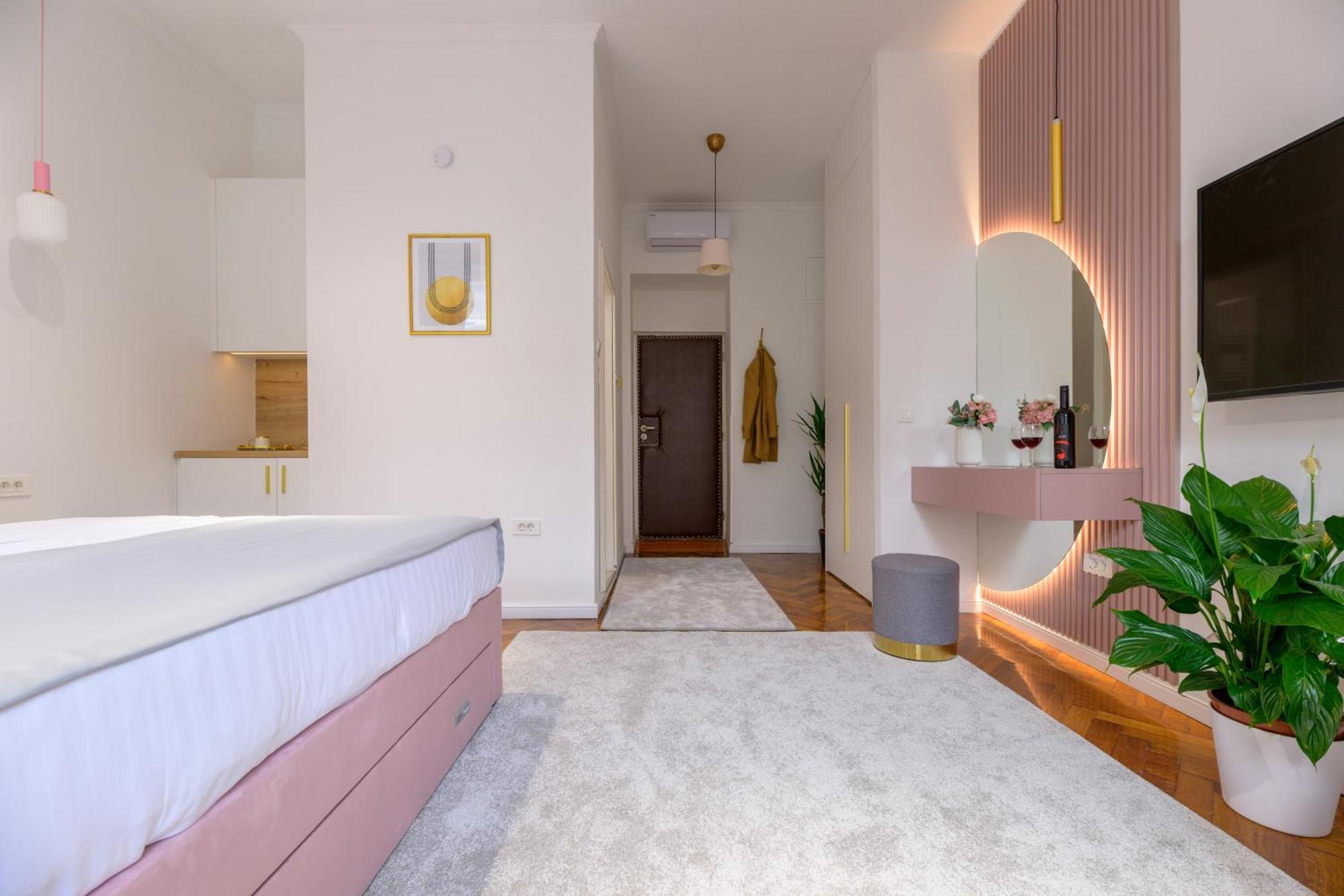 Crown Apartments Загреб Екстериор снимка